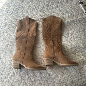Dolce Vita Tan Heeled Boots